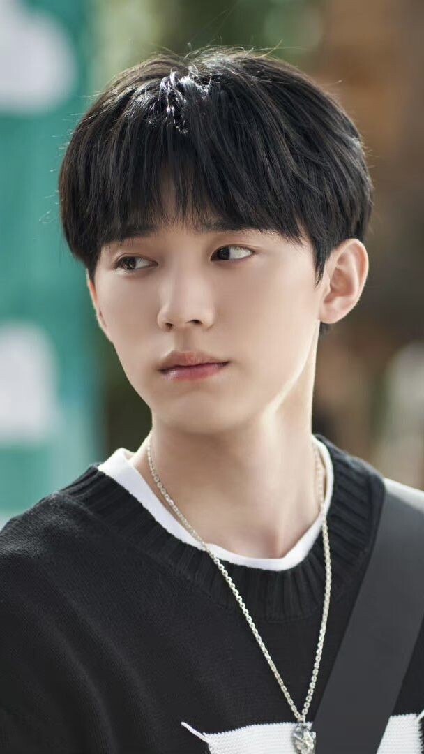 Чжоу И Жань