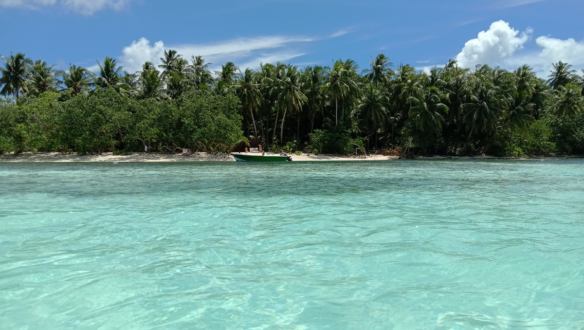 Как же я рада, что решилась в 2021 году на такую сложную поездку, благодаря чему Мальдивы мы тоже увидели, да ещё и за копейки