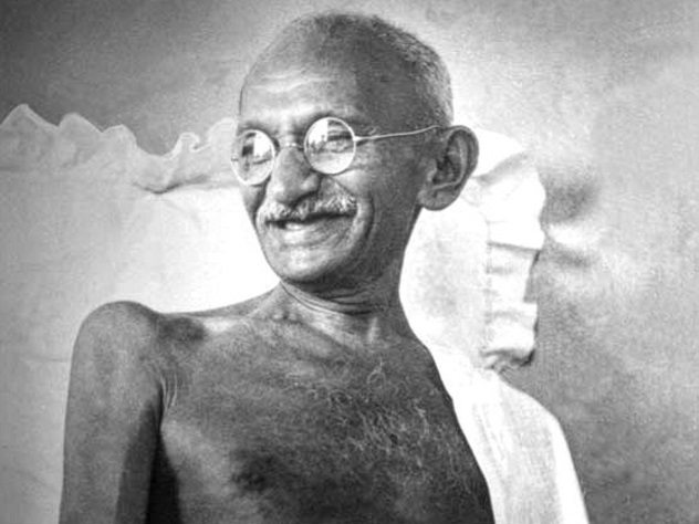 Тёмная сторона Махатмы: за кулисами иконы