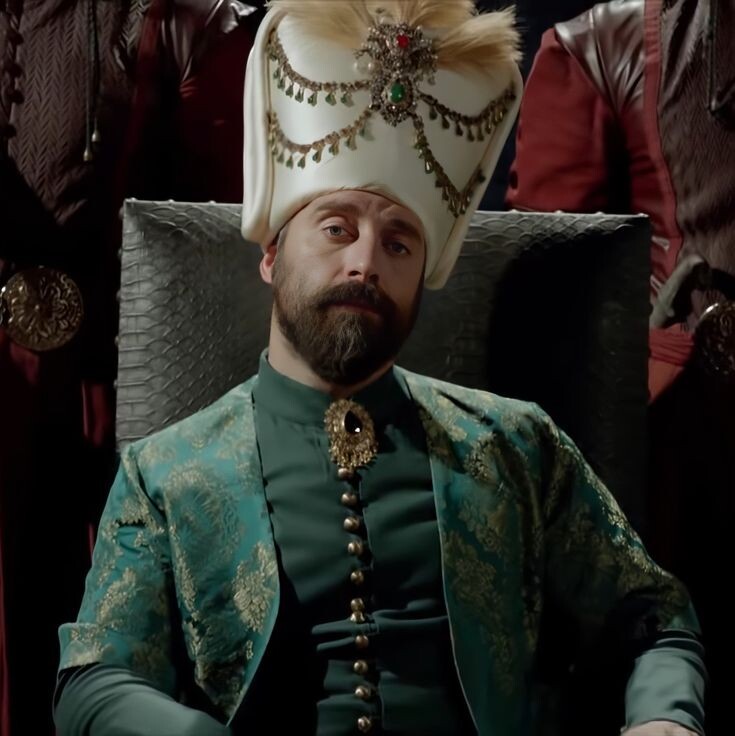 Султана:  Ну бывает. 