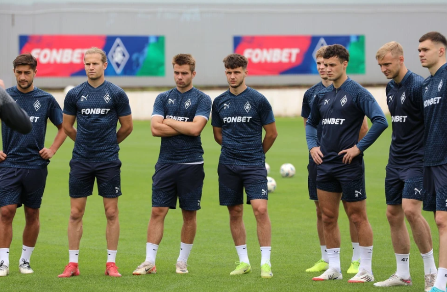    Фото ПФК "Крылья Советов"