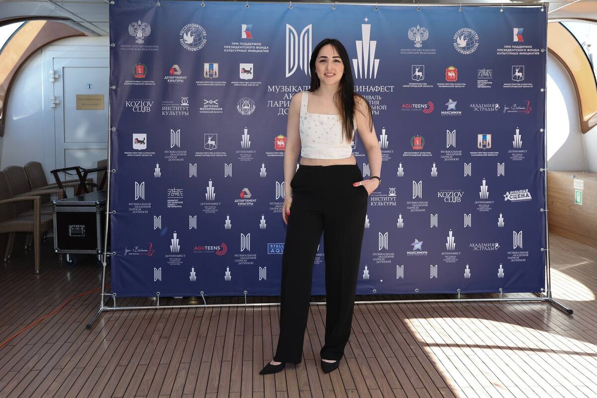 Алина Енгибарян - певица, композитор, победительница The Prinses Christina Jazz Concours (2012) , The Dutch Vocal Competition (2013), Shure Montreux Jazz Voice Competition (2015)