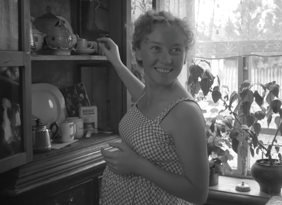 Кадр из фильма: «История Аси Клячиной, которая любила, да не вышла замуж»