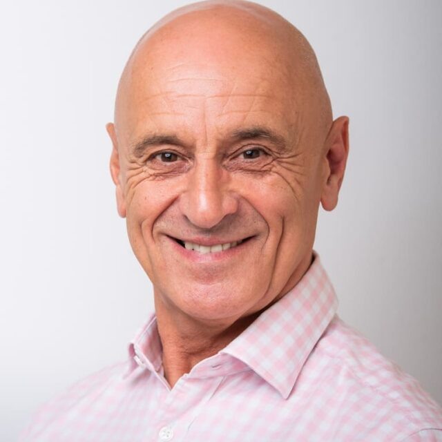 Роберт Бизли. Автор книги «Жозе Моуриньо с близкого расстояния». Источник фото: https://rcomms.co.uk