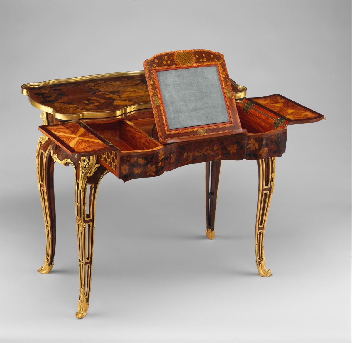 Механический стол, Жан-Франсуа Эбен, ок. 1761–63. Фото: Metropolitan Museum
