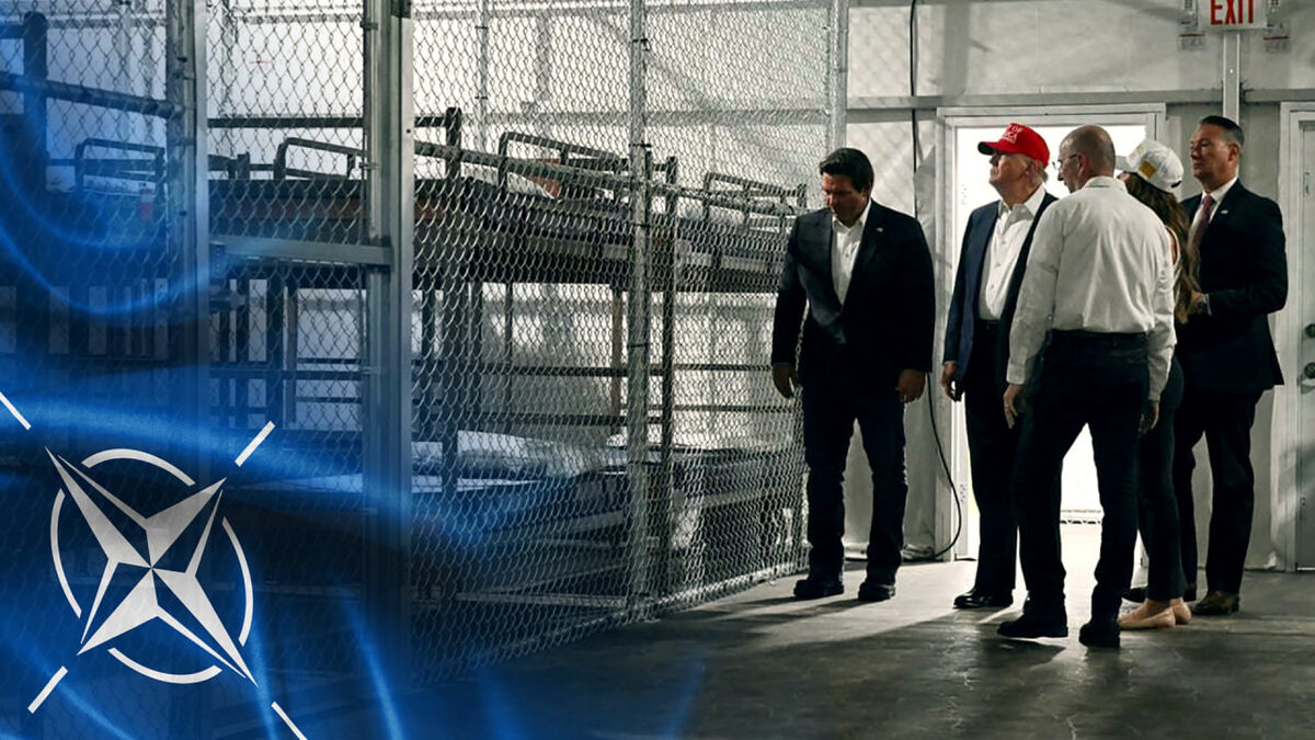 Президент США Д. Трамп осматривает "Alligator Alcatraz"