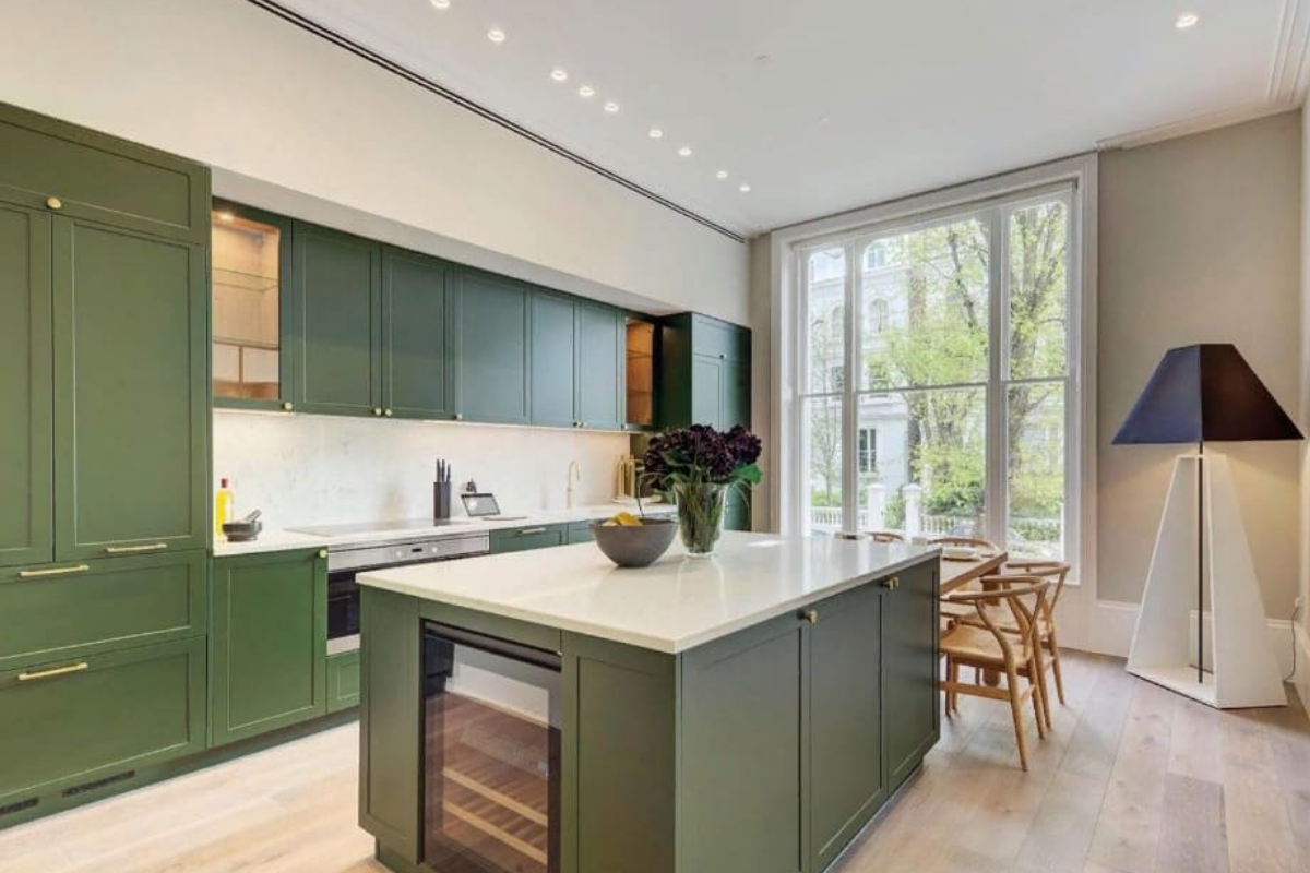 Однотонные фасады - практичное и выгодное решение!