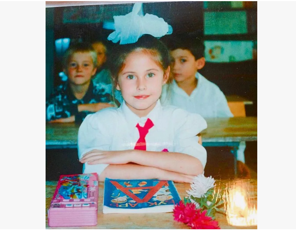 Илана в детстве 