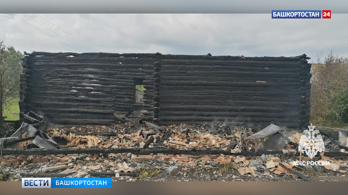    В сгоревшем доме в Туймазинском районе Башкортостана нашли тело 50-летнего мужчины