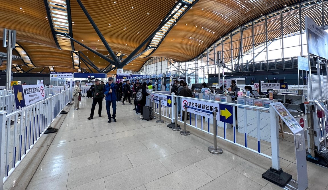 Мобильные операторы связи в аэропорту Гонконга