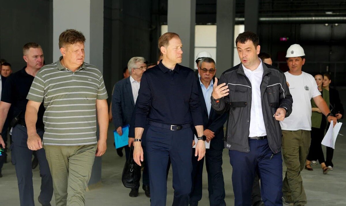     Полпред Анатолий Серышев посетил предприятия ОПК Алтайского края