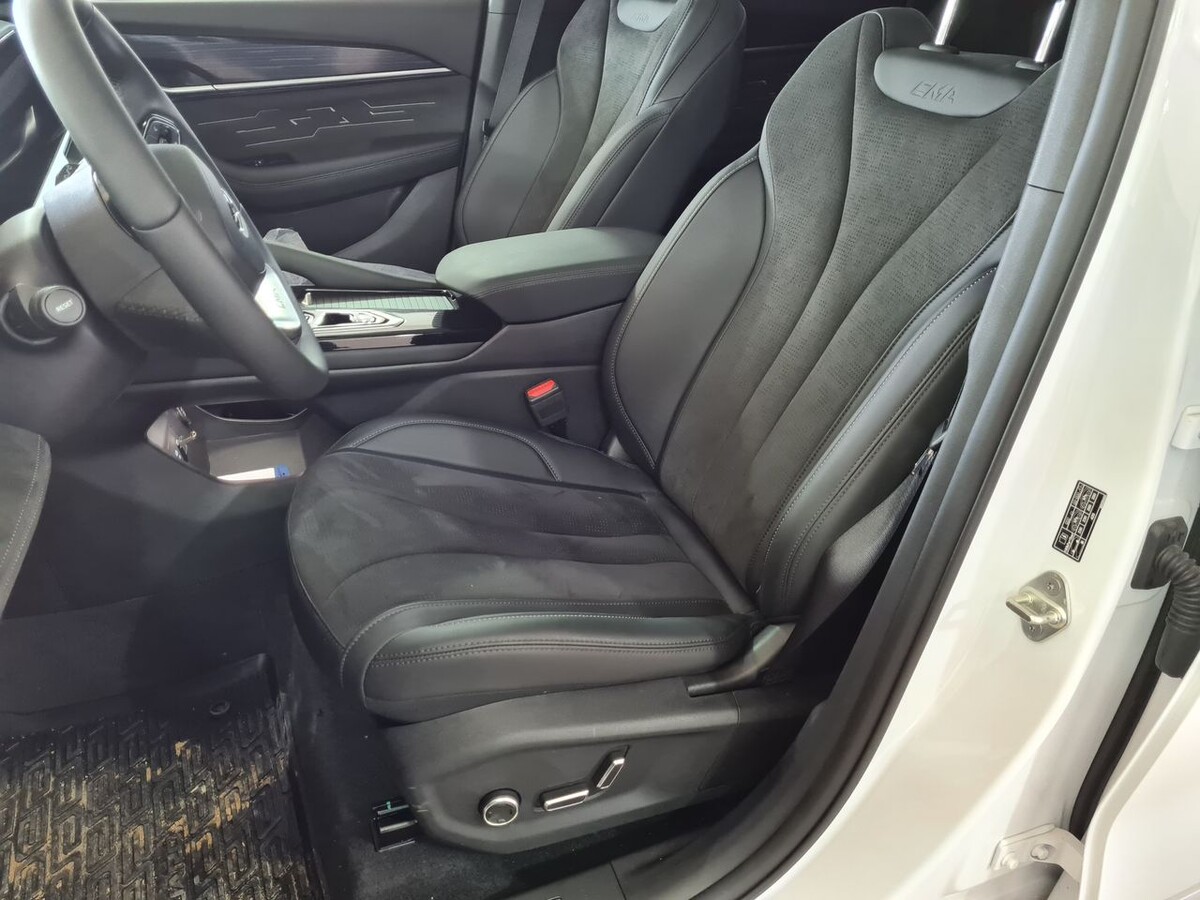 Geely Monjaro (Фото: drom.ru) 