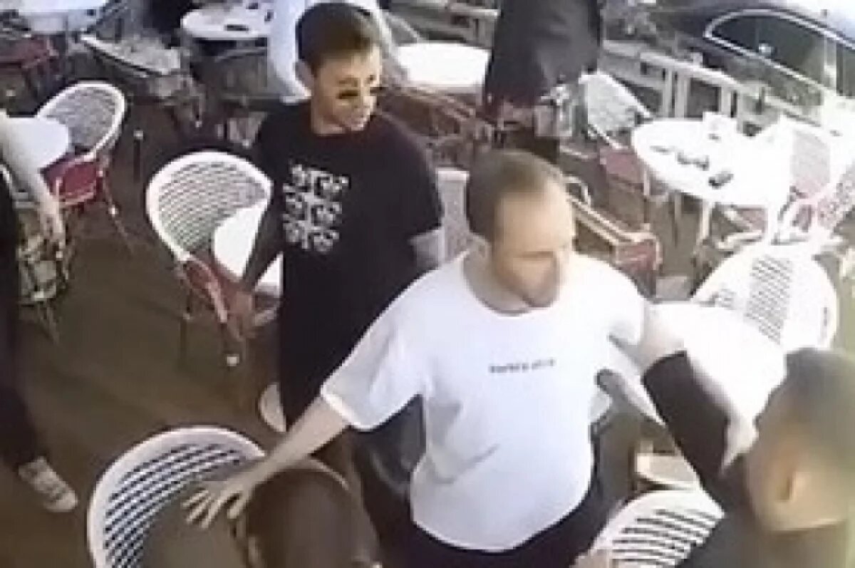    Драка с участием Фёдора Смолова.