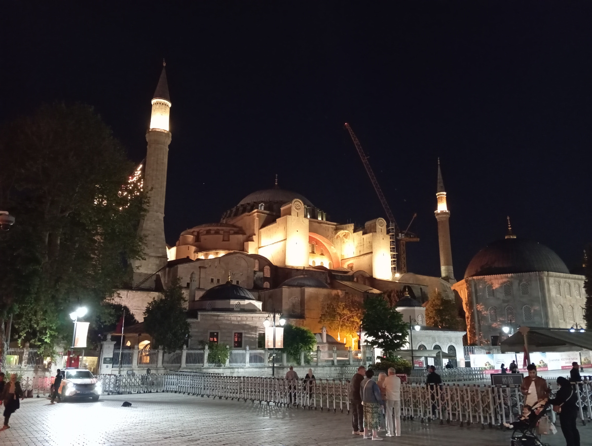 Айя-София ночью. 