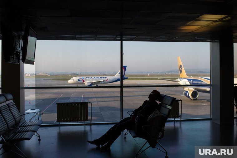    В Пулково были задержаны около 50 рейсов из-за беспилотников