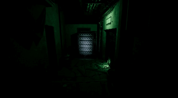 Gif картинка "Выход заблокирован цепями"