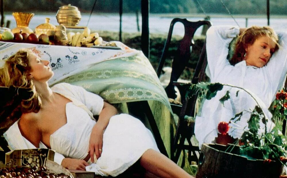 "Отсчёт утопленников" / Drowning by Numbers, Великобритания, Нидерланды, режиссёр Питер Гринуэй