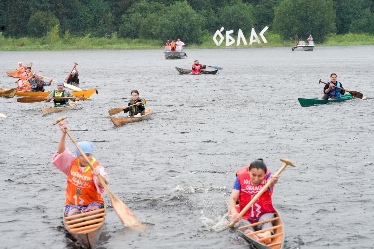    Международный фестиваль гребли на обласах в Ханты-Мансийске объединил спорт, традиции и ремесла