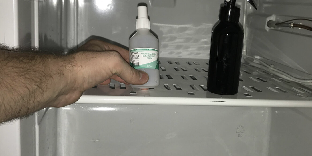 Чтобы в морозилке не намерзал лед. Как почистить и разморозить морозильную камеру