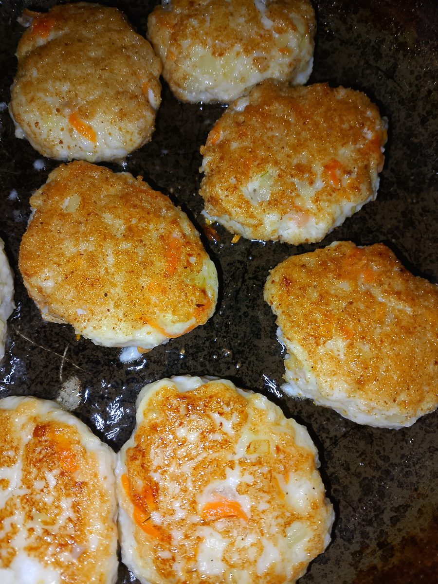 Это каклеты скворчат в масле 