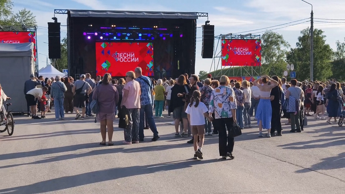 Фото 1. До начала концерта еще есть время.