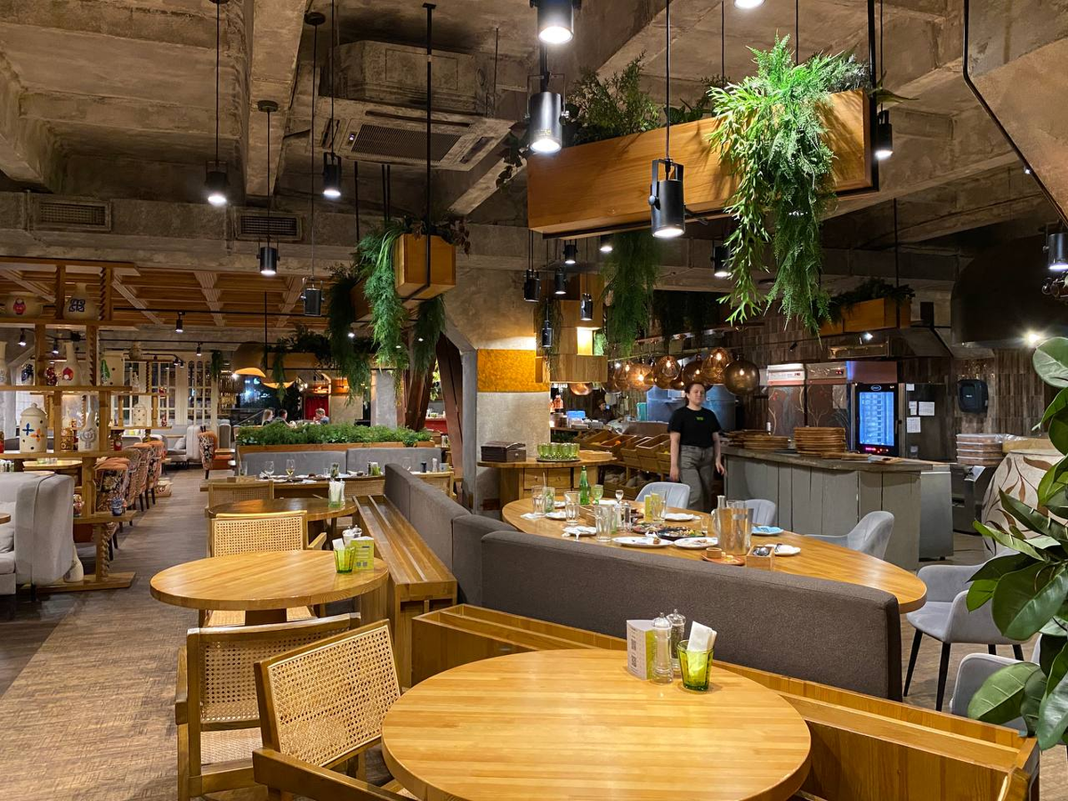 Вид на зал и кухню