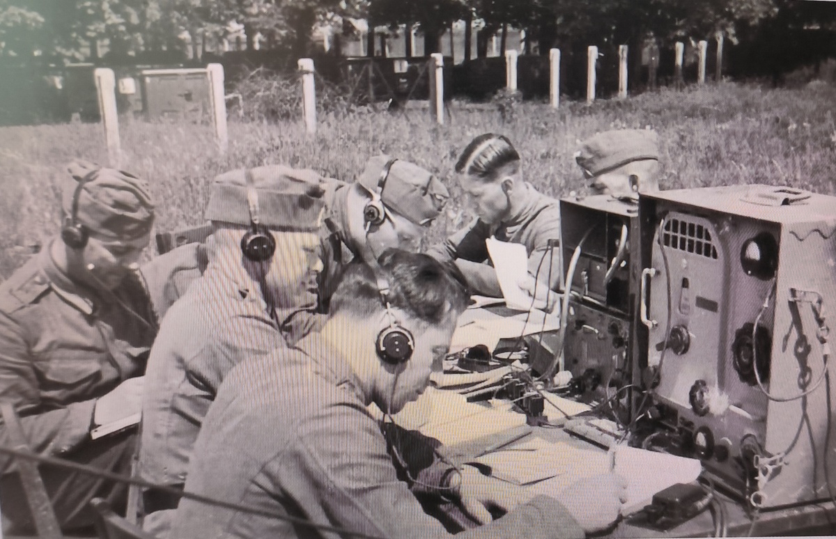 Радиошкола при  "Магде"