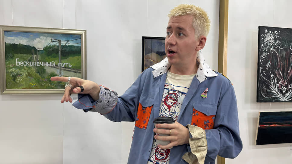 Первая выставка «От точки к точке» в новом выставочном пространстве Фонда «Культурный транзит» в торговом комплексе «Сити-центр».📷Фото: Дарья Лемешко