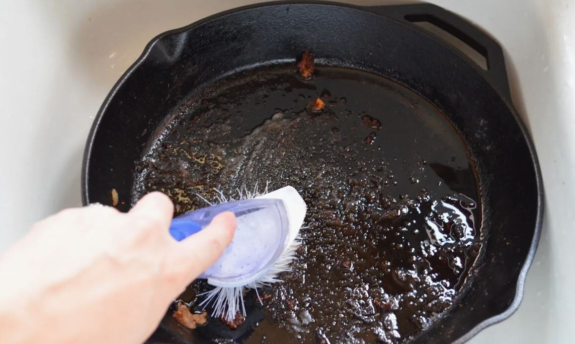 Как отмыть сковороду