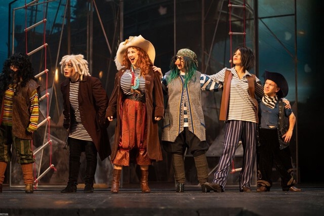 Тверской театр драмы по традиции дарит детям праздник