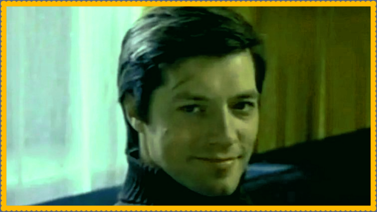 Приятная улыбка актера 