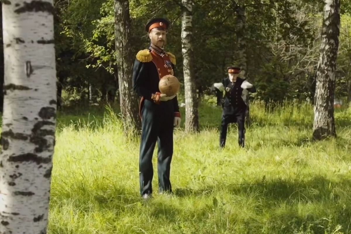    Александр II еще и сам в футбол сыграл. / ФК "Динамо"