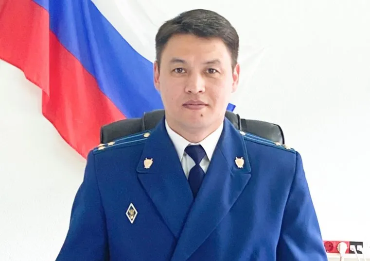 Курмангазы Уруспаев был назначен прокурором Аргаяшского района в 2022 году сроком на пять лет
Фото: Прокуратура Челябинской области