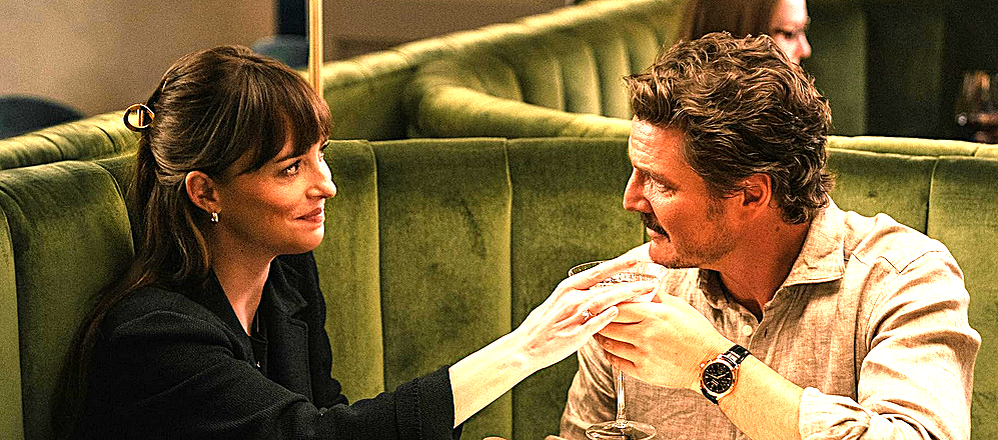 В "Материалистке" много замечательных сцен, в которых персонажи просто разговаривают. 