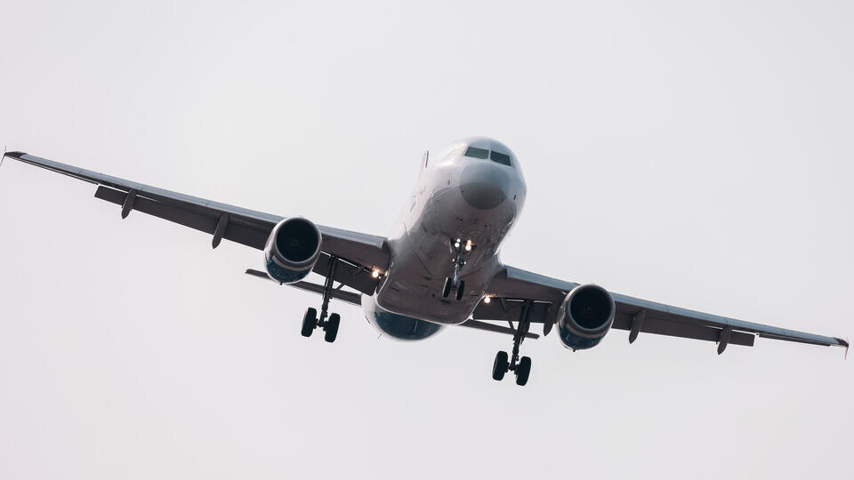     10 самолетов ушли на запасные аэродромы в период ограничений в Пулкове www.globallookpress.com/Roman Naumov/URA.RU