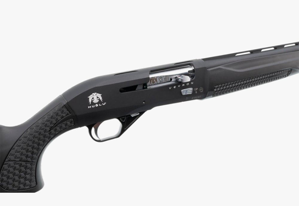 Со времен разработок Бруно Чиволани изобрести что-то новое или внести принципиальные изменения в имеющиеся конструкции представляется довольно сложным. По этой причине турецкие ружья, в устройстве которых его схема копируется в первозданном формате, пользуются среди стрелков заслуженным уважением, но ажиотажа не вызывают. С ружьем Huglu Veyron вышло несколько иначе.