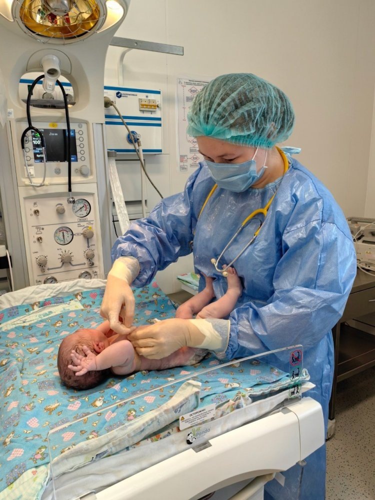    В Сургуте самым крупным новорожденным июня стала девочка весом более 5 килограммов