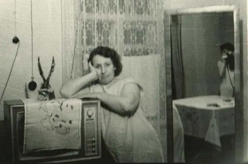    15 фото из эпохи СССР, как люди позировали со своими телевизорами