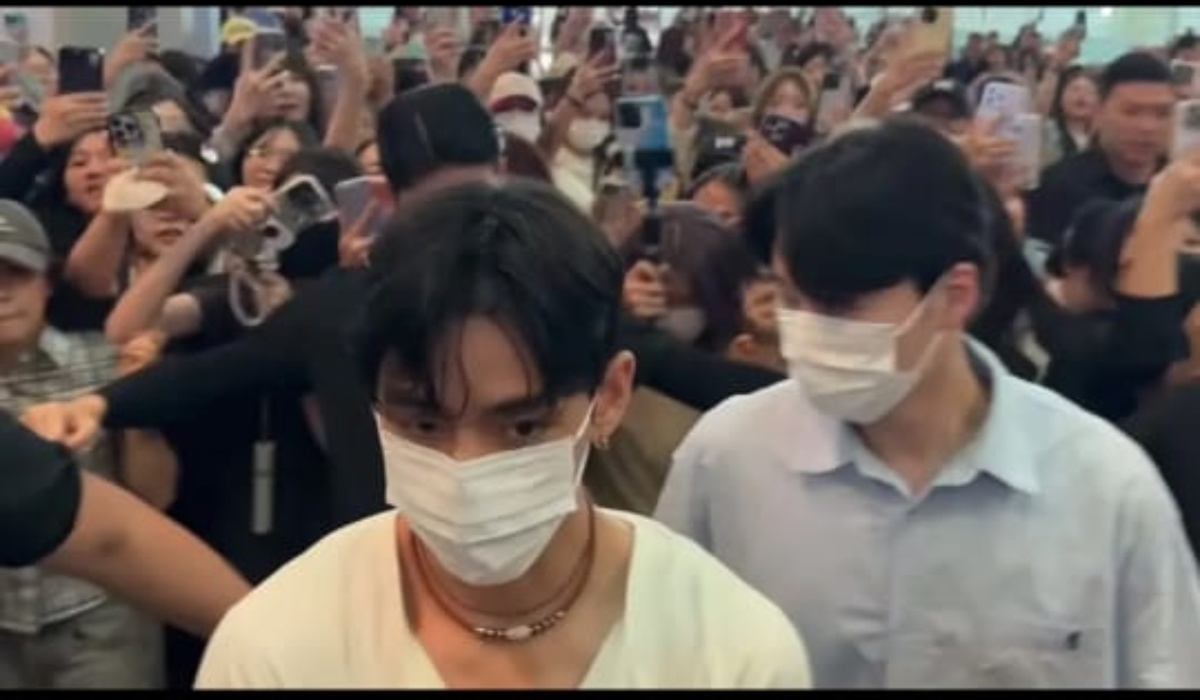 Толпа навевает жуть! Тэхён - красавчик!