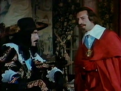 - Рим не платит предателям, кузен! - Так то ж Рим! А я не гордый, я заплачу!