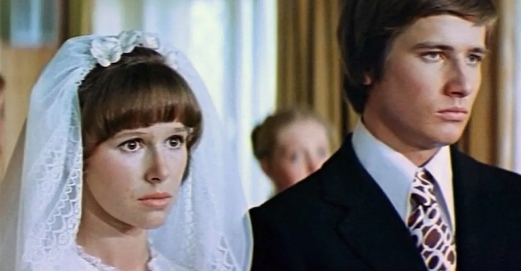 «Школьный вальс». Зачем Гоша женился на Дине. Объясняю главную загадку фильма