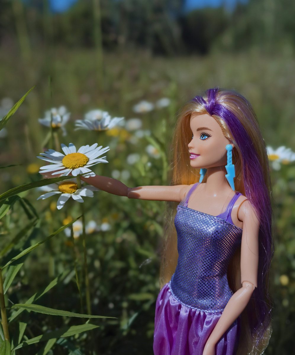 Элейн Диккинс