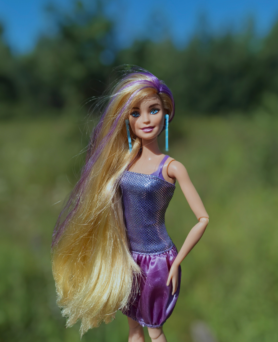 Элейн Диккинс