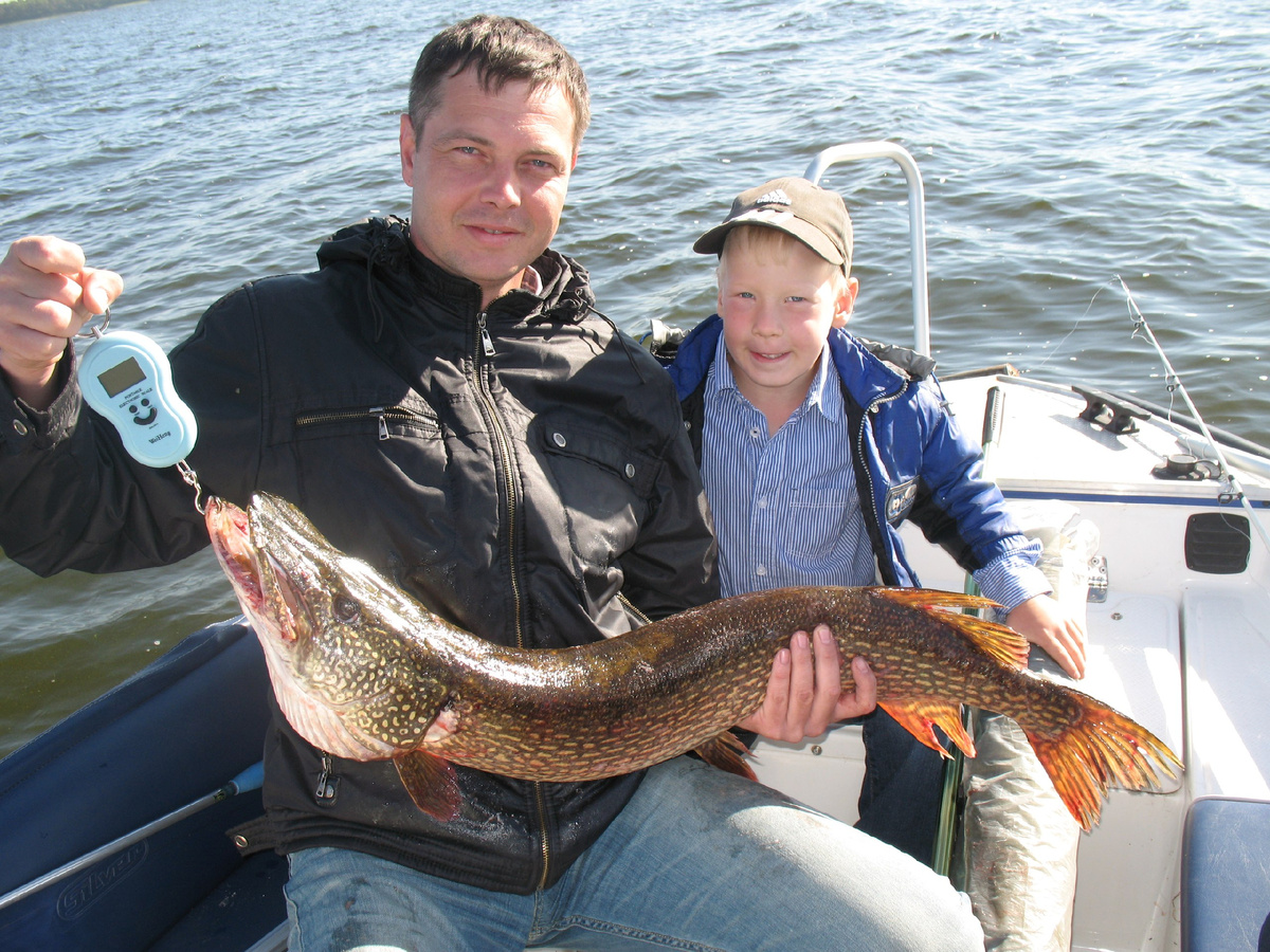 Первые трофеи пойманные с отцом! 