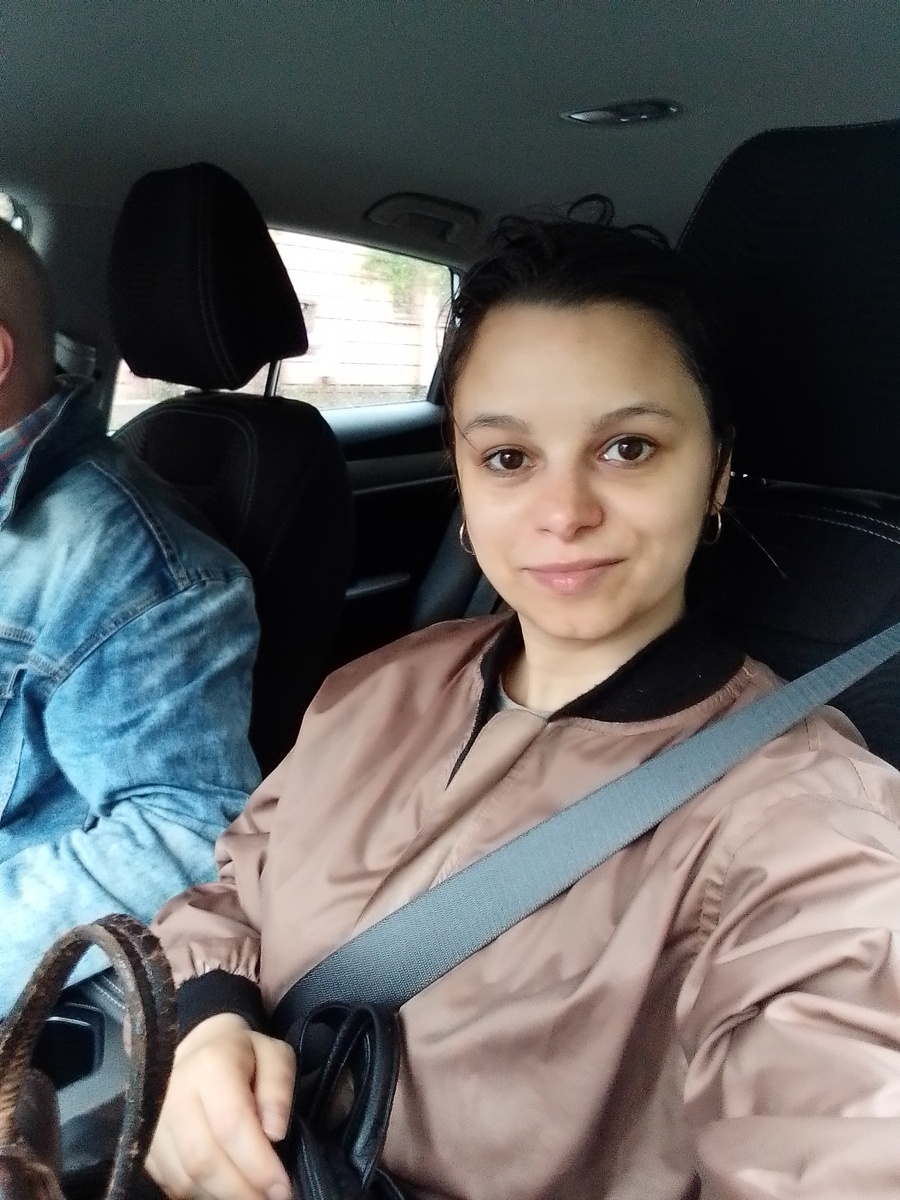 Ездили на просмотр. Попали под ливень, решили на каршеринге до дома доехать. Всего-то 250 рублей вышло.