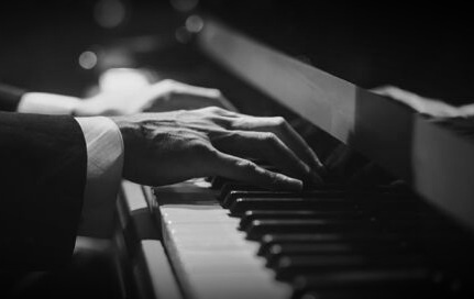 Ресторанный пианист