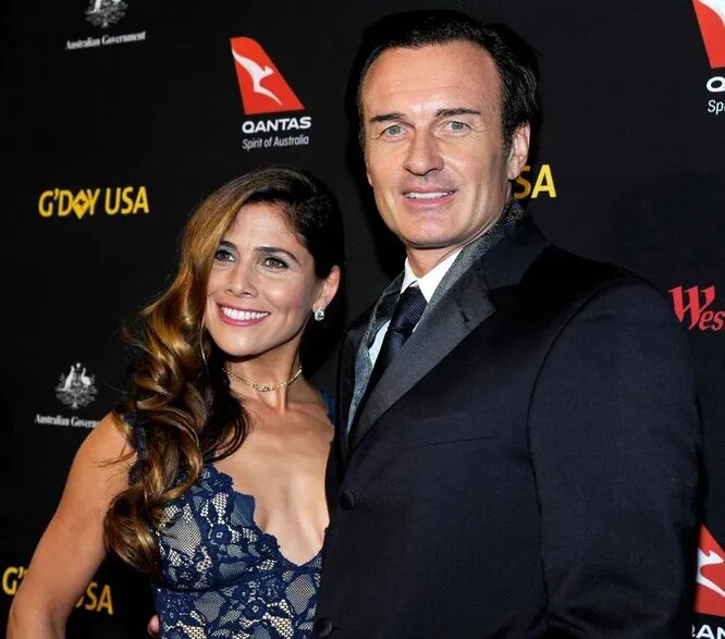 Джулиан Макмэхон и Келли Паньягуа