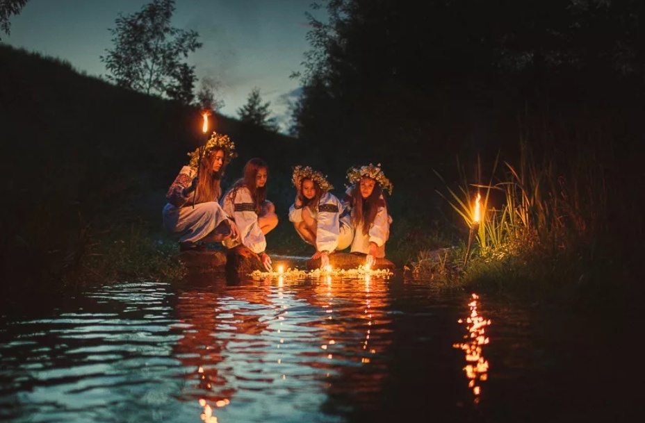 Открытый источник сети Интернет.