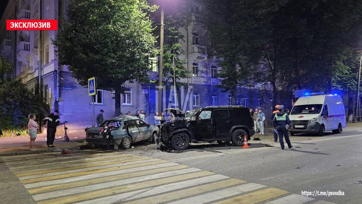 Один человек погиб и пять пострадали в ДТП в Великих Луках
Фото: Telegram-канал «Псковская сводка. ПАИ»