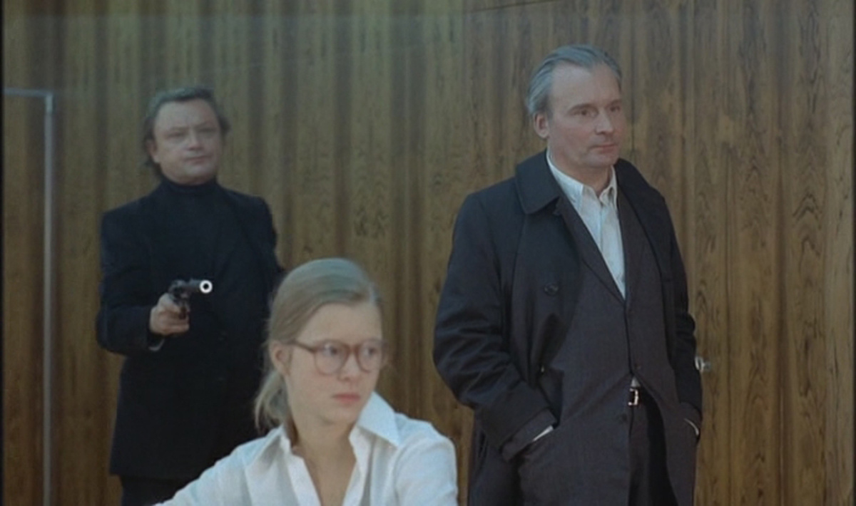 Кадр из фильма «Анонимная компания Франции» (1974)